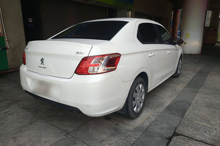 标致301 2016款 1.6L 手动舒适版车身外观6005