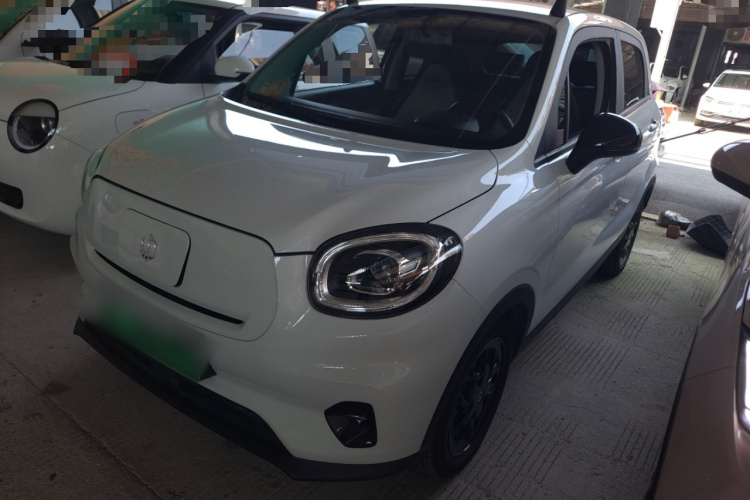 零跑汽车 零跑T03 2023款 310轻享版车身外观1