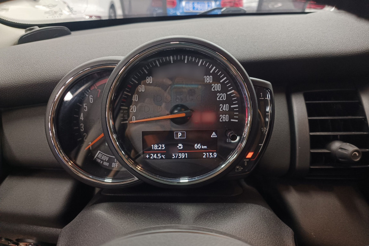 MINI 2019款 1.5T ONE 五门版局部细节14