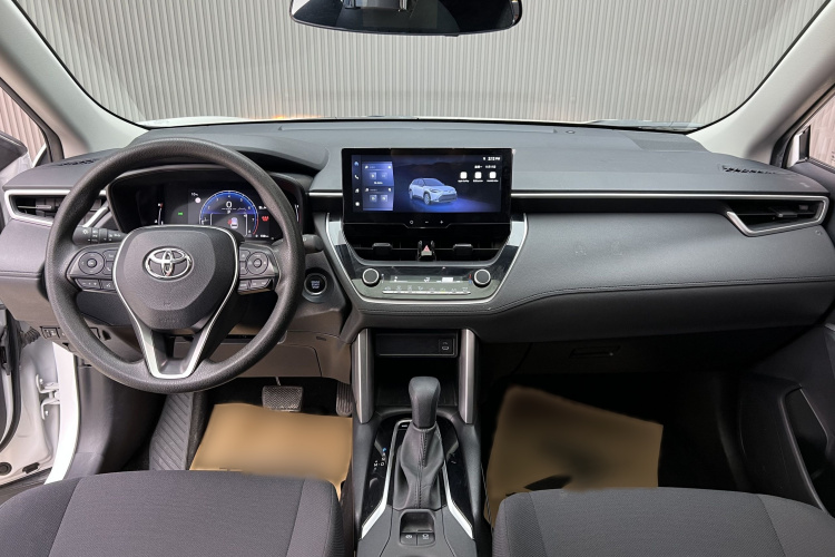 丰田 锋兰达 2023款 2.0L CVT领先版中控内饰7001