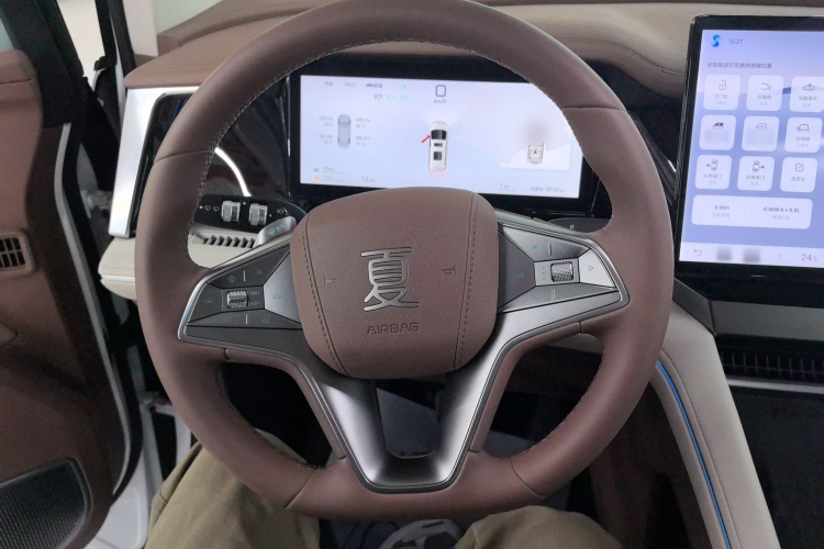 比亚迪 夏 2025款 DM-i 1.5T 180km 超越型中控内饰13