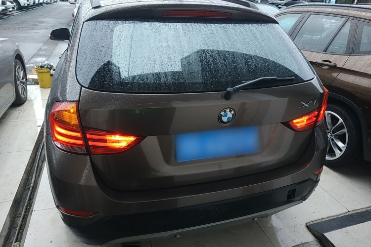 宝马X1(进口) 2012款 sDrive18i豪华型车身外观6
