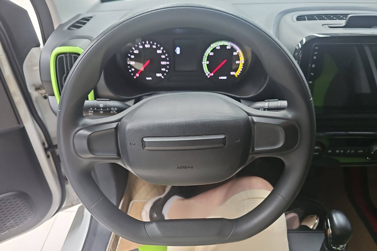 荣威 科莱威CLEVER 2021款 302km新四座超能版中控内饰7004