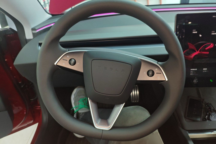 特斯拉 Model 3 2025款 高性能全轮驱动版局部细节13