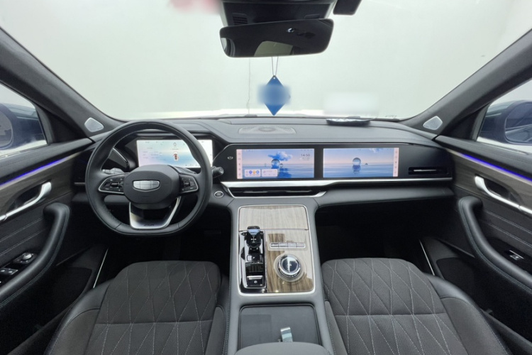 吉利汽车 星越L 2025款 东方曜 2.0TD 自动揽星版中控内饰7003