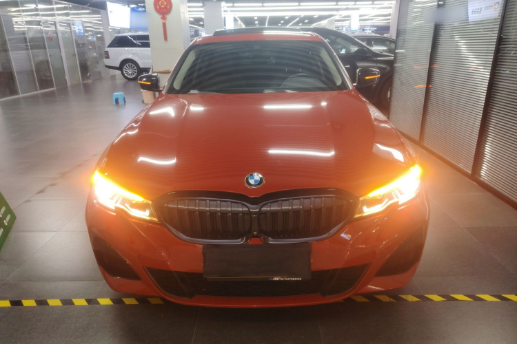宝马3系 2020款 325Li M运动曜夜套装车身外观2