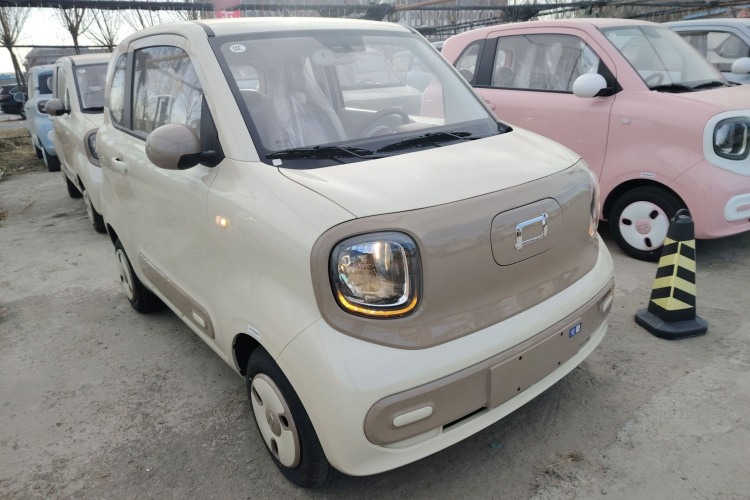 奔腾小马 2026款 222km 萌趣马 Plus车身外观3