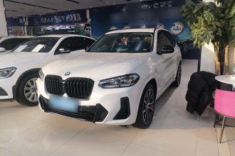 宝马X3 2022款 改款二 xDrive30i 领先型 M曜夜套装
