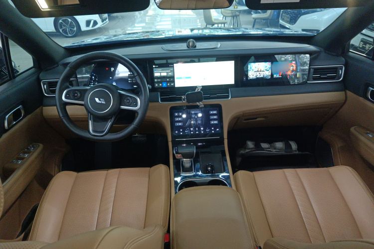 理想汽车 理想ONE 2020款 增程6座版中控内饰7002