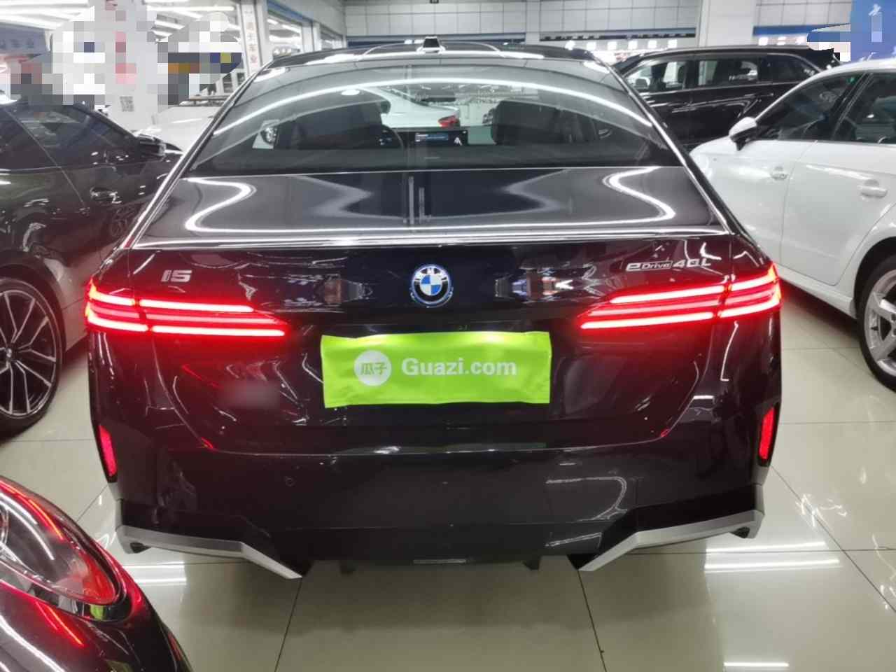 宝马i5 2025款 eDrive 40L M运动套装(3)