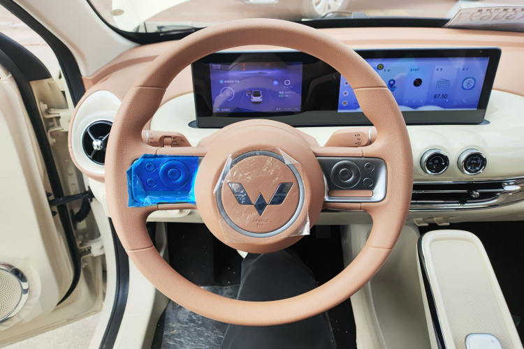 五菱汽车 五菱缤果 2025款 333km 悦享款中控内饰13