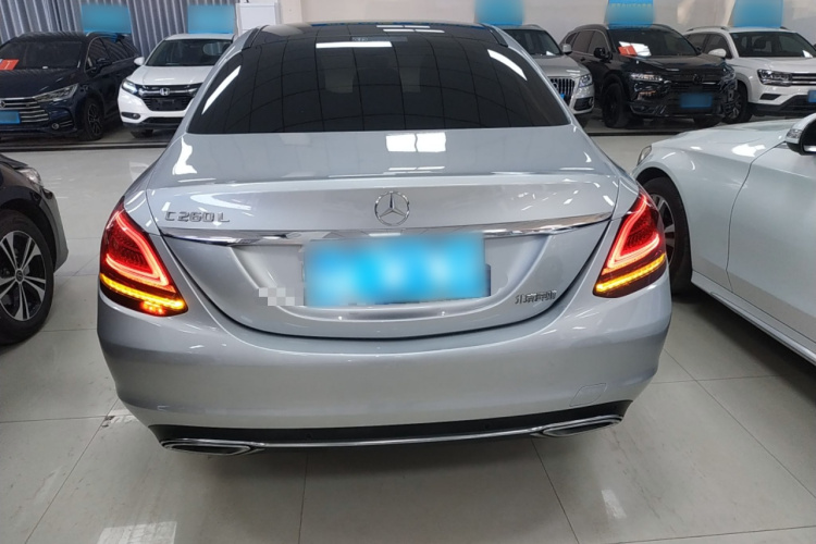 奔驰C级 2019款 改款 C 260 L车身外观6