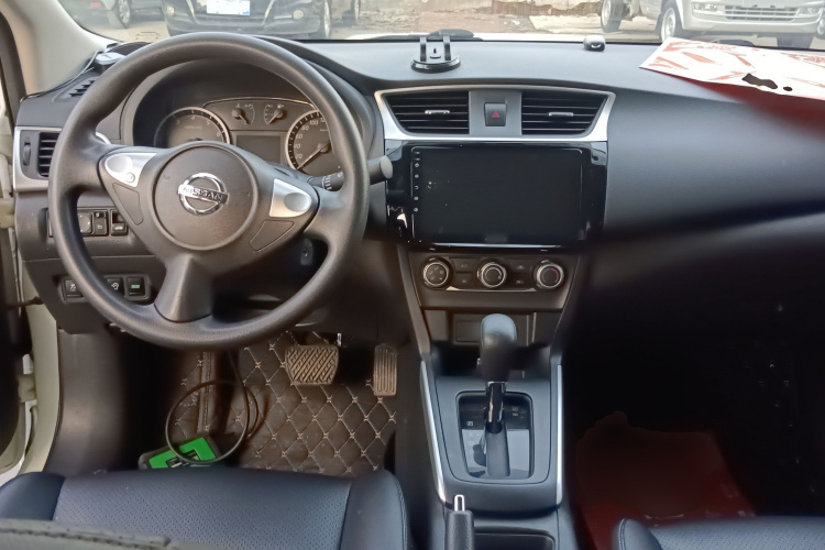 日产 轩逸 2022款 经典 1.6XE CVT舒适版中控内饰12