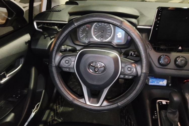 丰田 卡罗拉 2019款 1.2T S-CVT GL先锋版中控内饰13