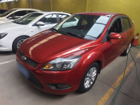 福特 福克斯 2013款 两厢经典 1.8L 自动基本型