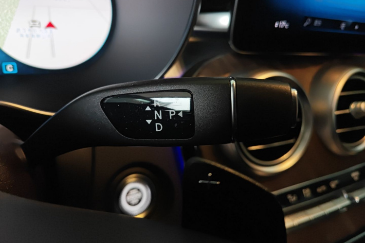 奔驰GLC 2022款 GLC 300 L 4MATIC 动感型臻藏版局部细节18