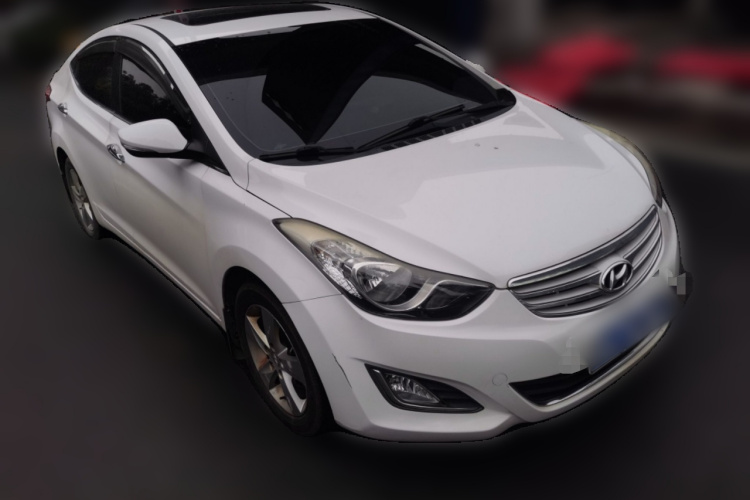 现代 朗动 2013款 1.6L 自动领先型车身外观3