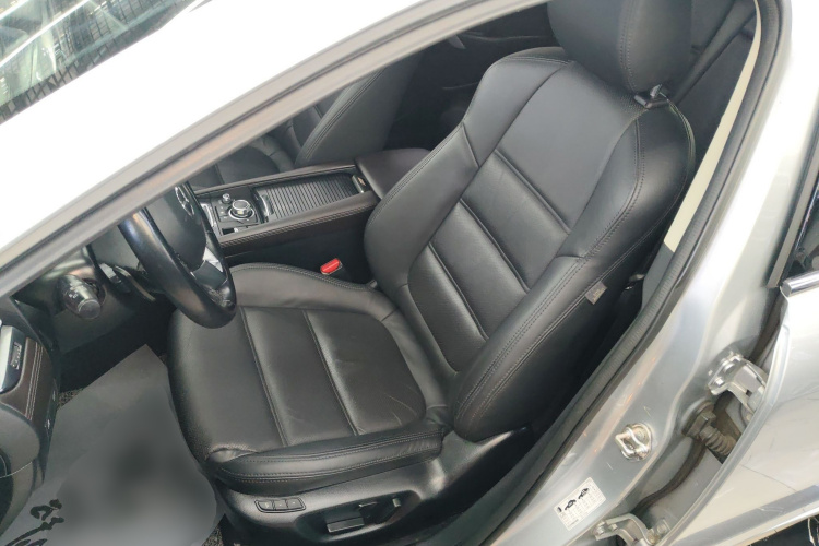 马自达 阿特兹 2017款 2.5L 蓝天运动版局部细节19