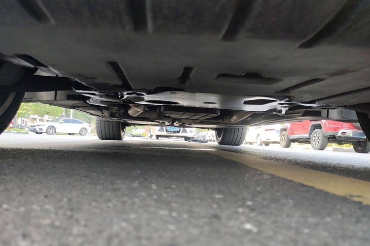 宝马X6 2010款 4.4T 混合动力版局部细节9008