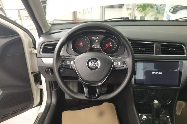 大众 朗逸 2017款 1.6L 自动舒适版中控内饰13