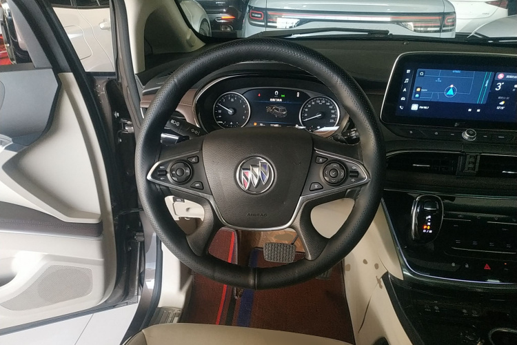 别克GL8 2022款 陆上公务舱 652T 尊贵型中控内饰13