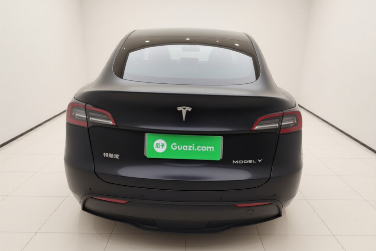 特斯拉 Model Y 2021款 标准续航后驱版车身外观6