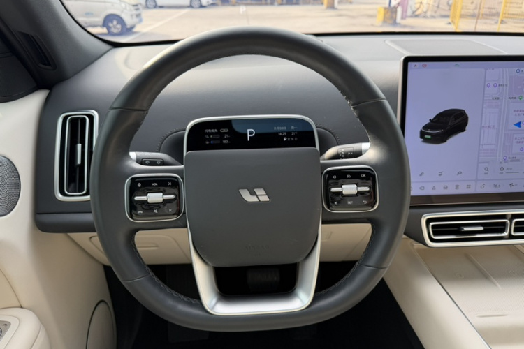 理想汽车 理想L7 2023款 Max中控内饰7014