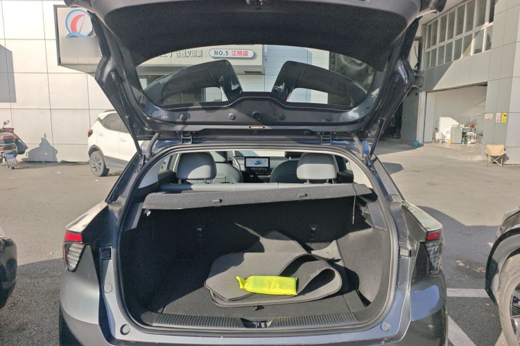 名爵 MG4 EV 2022款 520km 旗舰版局部细节23