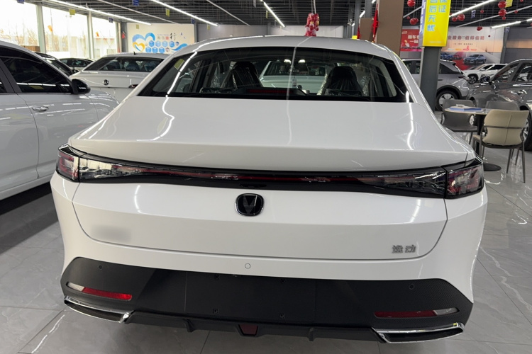 长安 逸动 2025款 蓝鲸 1.5T 500Bar尊贵型车身外观6004