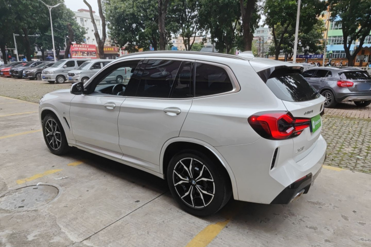 宝马X3 2022款 改款 xDrive25i M运动套装车身外观6003