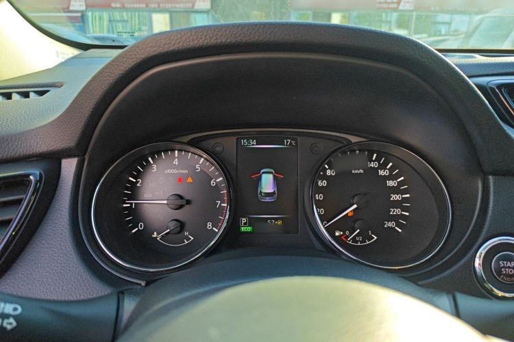 日产 奇骏 2023款 经典 2.0L 两驱智联臻享版局部细节14