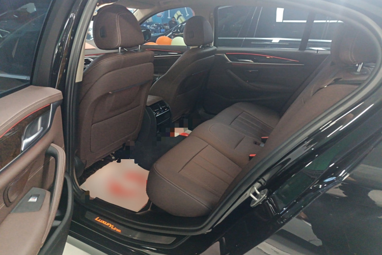 宝马5系 2020款 525Li 豪华套装中控内饰21