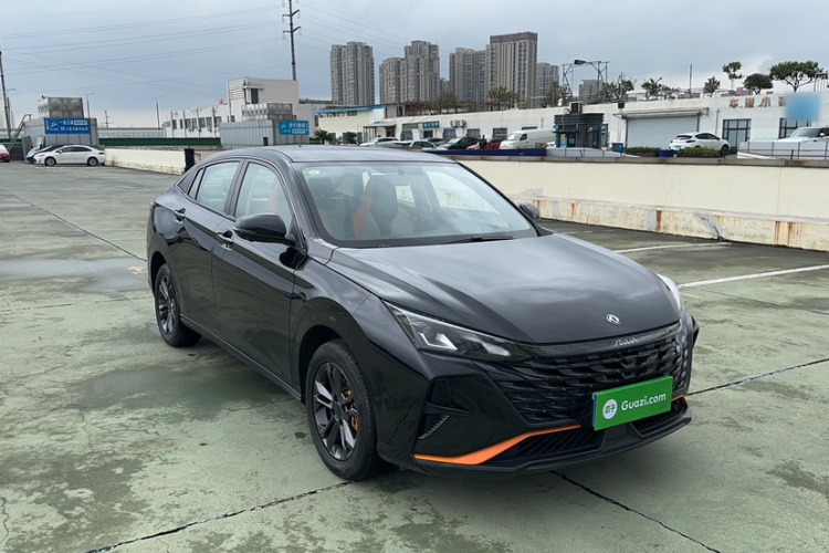 东风风神 奕炫 2023款 马赫版 1.5L 自动追影版车身外观6003