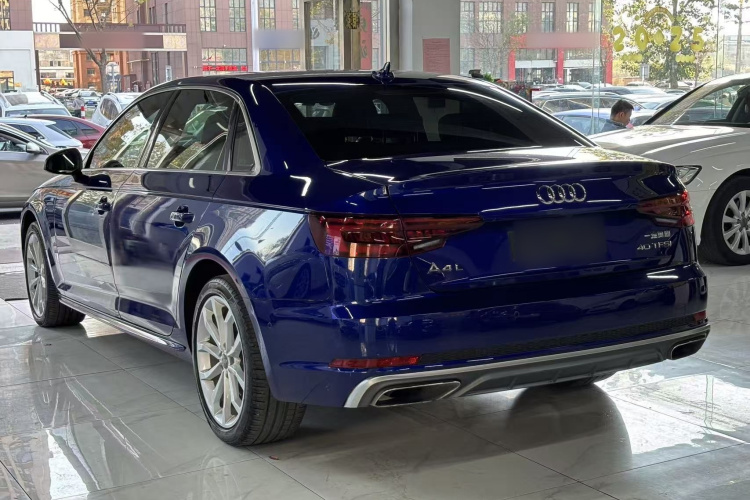 奥迪A4L 2018款 30周年年型 40 TFSI 时尚型车身外观6003