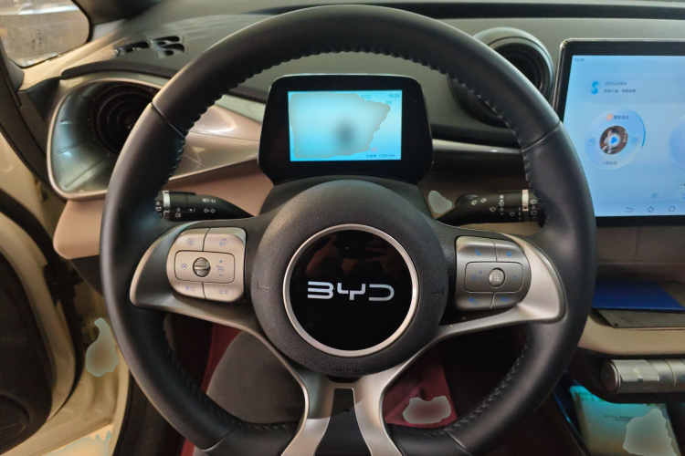 比亚迪 海豚 2025款 420km 自由版中控内饰13