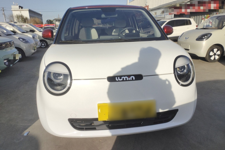 长安启源 长安Lumin 2022款 210km 香甜款车身外观2