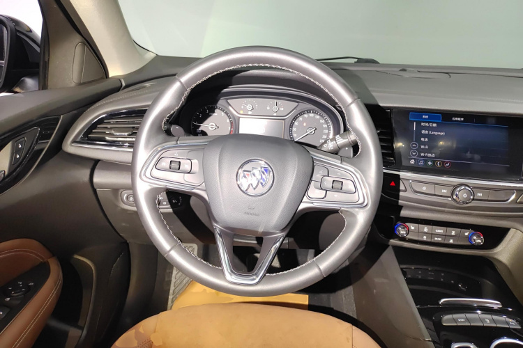 别克 君威 2023款 552T 智享型中控内饰13