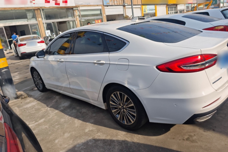 福特 蒙迪欧 2018款 EcoBoost 180 智控豪华型 国VI车身外观4