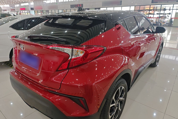 丰田C-HR 2020款 2.0L 领先版车身外观7