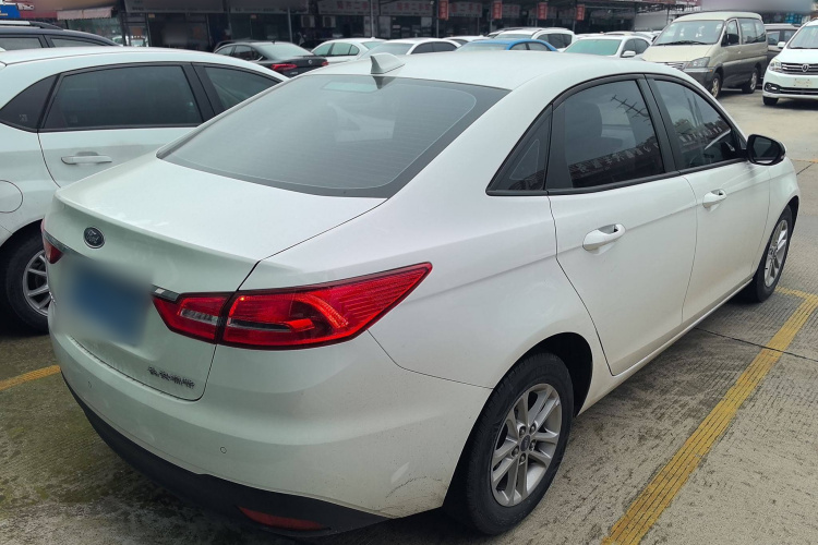 福特 福睿斯 2019款 改款 1.5L 手动质享型（胎压监测） 国VI车身外观6003