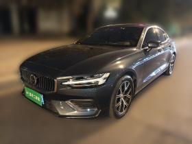 沃尔沃S60 2024款 B4 智逸豪华版