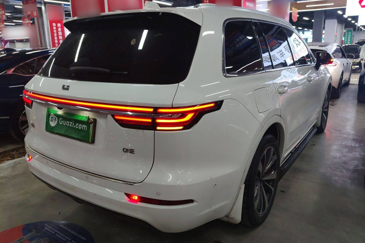 理想汽车 理想ONE 2021款 增程6座版车身外观7