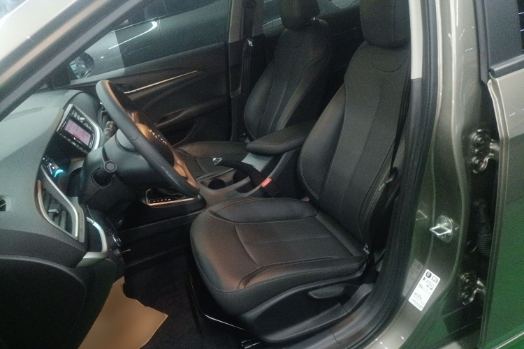 别克 英朗 2021款 1.3T 自动轻混动精英型中控内饰19