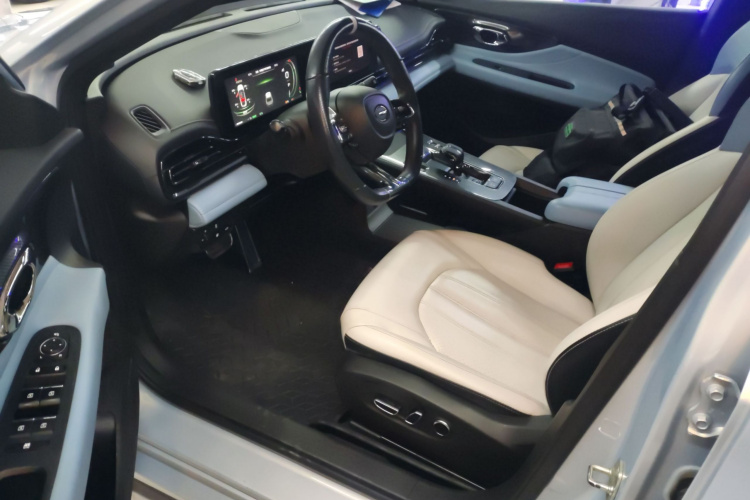 广汽传祺 2023款 影豹H 智能混动版中控内饰19