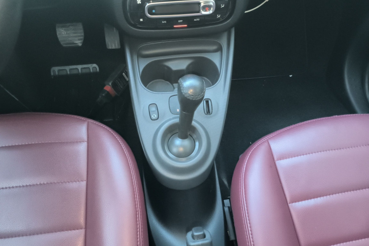 smart forfour 2018款 1.0L 52千瓦灵动版局部细节18