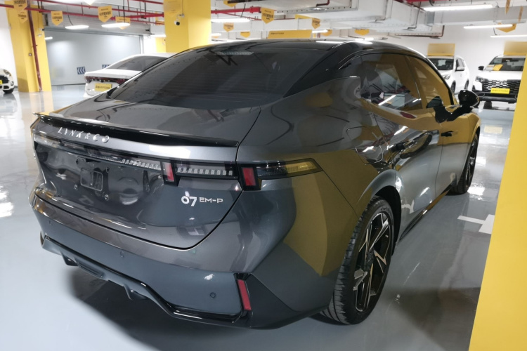 领克07 2024款 EM-P 126长续航 Halo车身外观6005