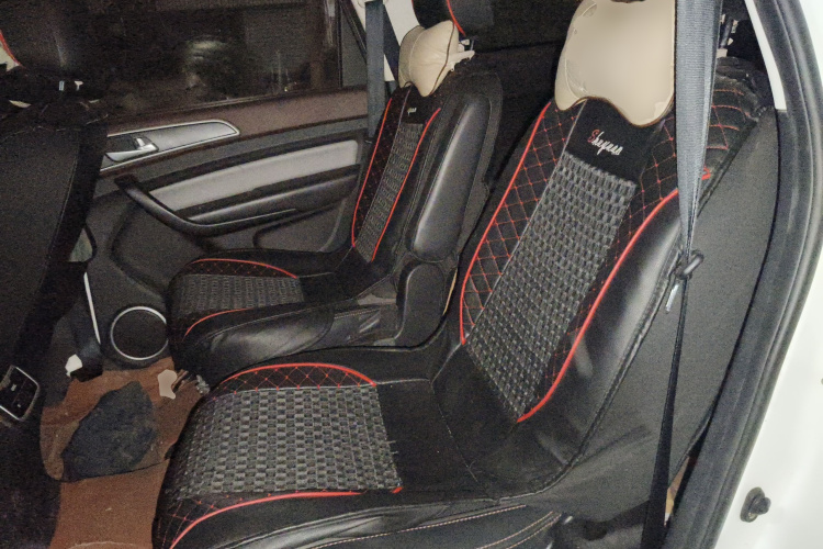 北汽幻速H3 2017款 1.5L 手动舒适天窗版中控内饰21