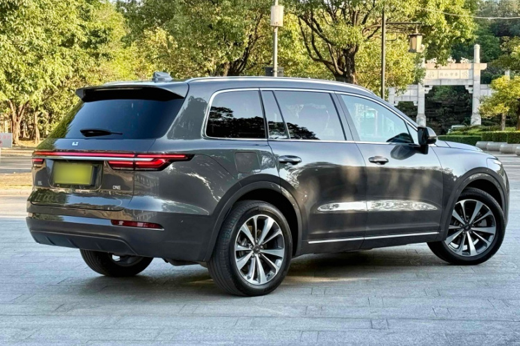 理想汽车 理想ONE 2021款 增程6座版车身外观6010