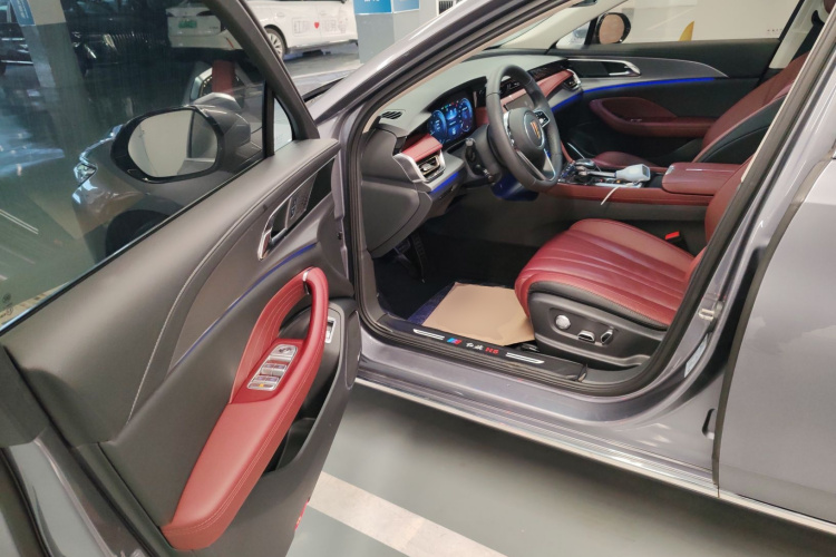 红旗H5 2024款 2.0T 自动智联旗畅版中控内饰20