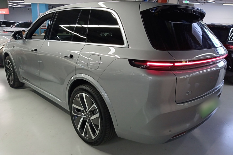 理想汽车 理想L8 2023款 Pro车身外观4